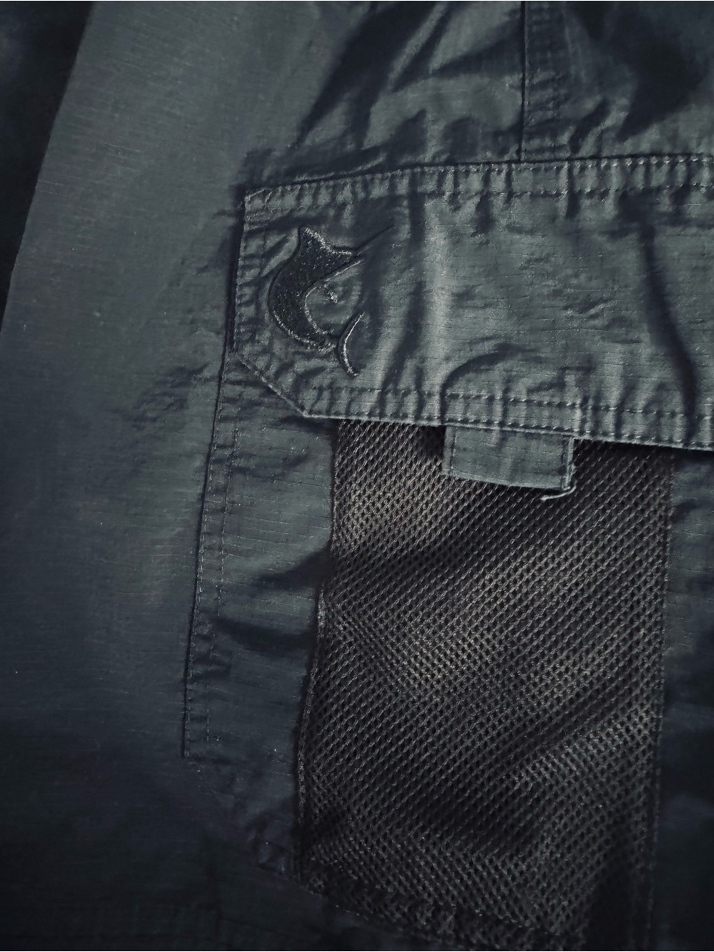 Reel Legends Men's Black Utility Cargo Shorts - Picture 8 of 9